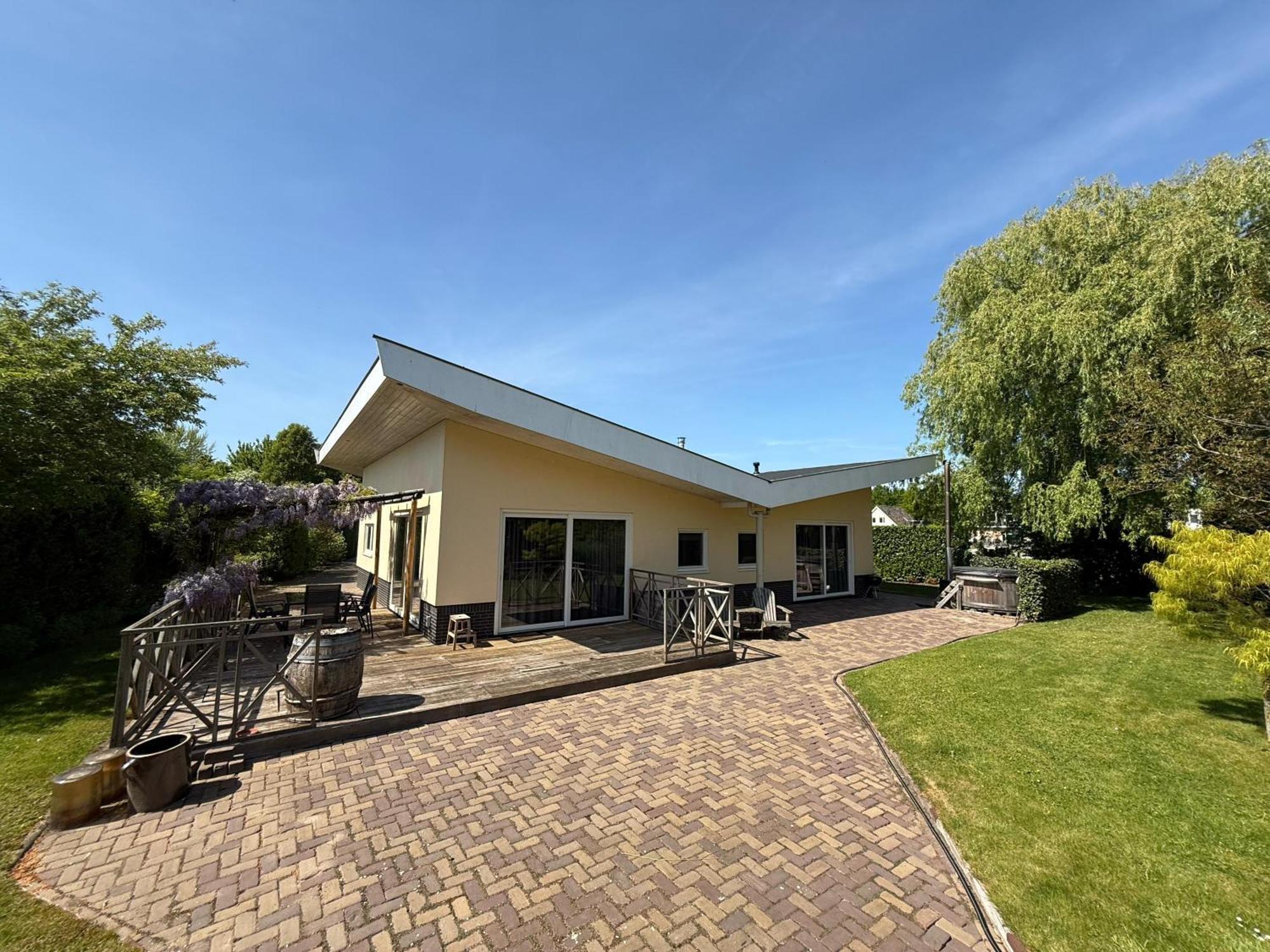 Spacious Comfort Villa Vera With Hottub Zeewolde Exterior photo